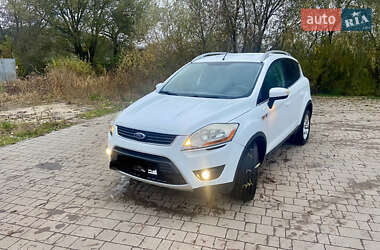 Позашляховик / Кросовер Ford Kuga 2010 в 