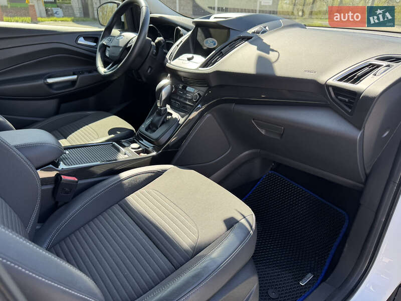 Внедорожник / Кроссовер Ford Kuga 2019 в Запорожье фото 20 Внедорожник / Кроссовер Ford Kuga 2019 в Запорожье