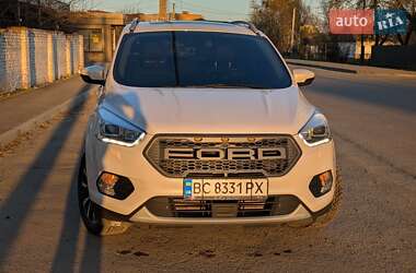 Внедорожник / Кроссовер Ford Kuga 2017 в 