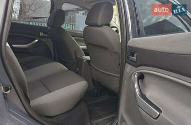 Внедорожник / Кроссовер Ford Kuga 2011 в 
