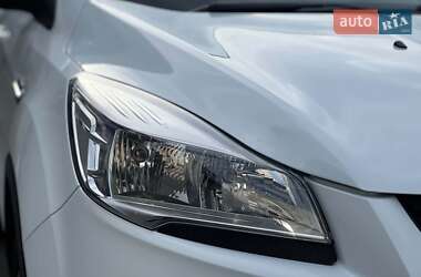 Внедорожник / Кроссовер Ford Kuga 2013 в 