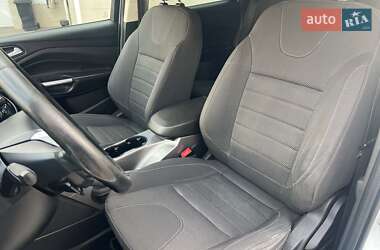 Внедорожник / Кроссовер Ford Kuga 2013 в 