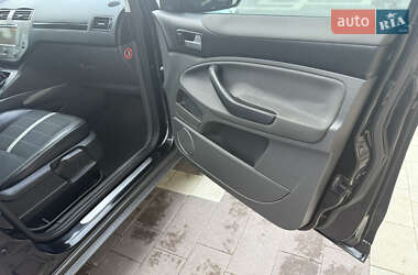 Внедорожник / Кроссовер Ford Kuga 2009 в 