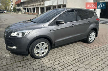 Внедорожник / Кроссовер Ford Kuga 2014 в 