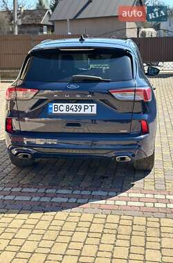 Внедорожник / Кроссовер Ford Kuga 2020 в 