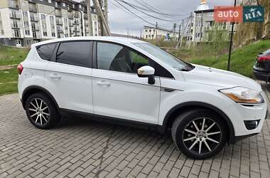 Внедорожник / Кроссовер Ford Kuga 2012 в 