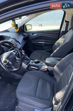 Внедорожник / Кроссовер Ford Kuga 2013 в 