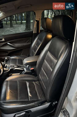 Внедорожник / Кроссовер Ford Kuga 2008 в 
