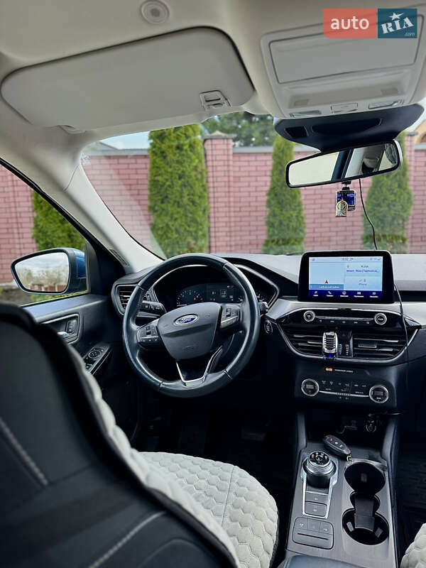 Позашляховик / Кросовер Ford Kuga 2020 в Самборі