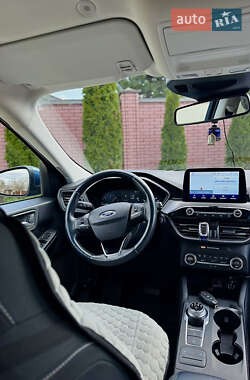 Внедорожник / Кроссовер Ford Kuga 2020 в 
