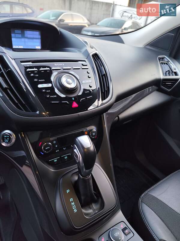 Внедорожник / Кроссовер Ford Kuga 2014 в Чернигове