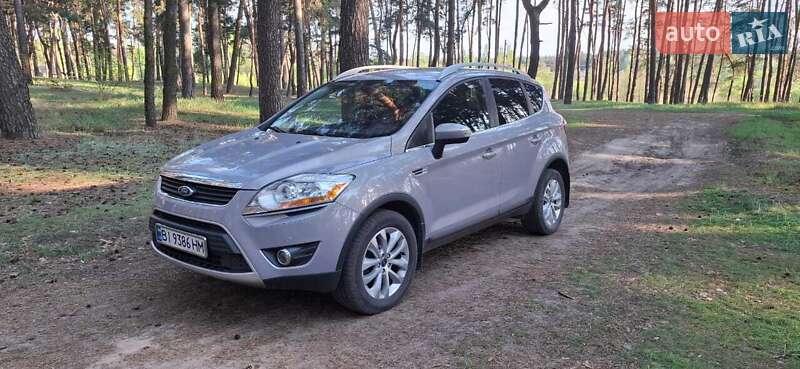 Внедорожник / Кроссовер Ford Kuga 2011 в Ахтырке