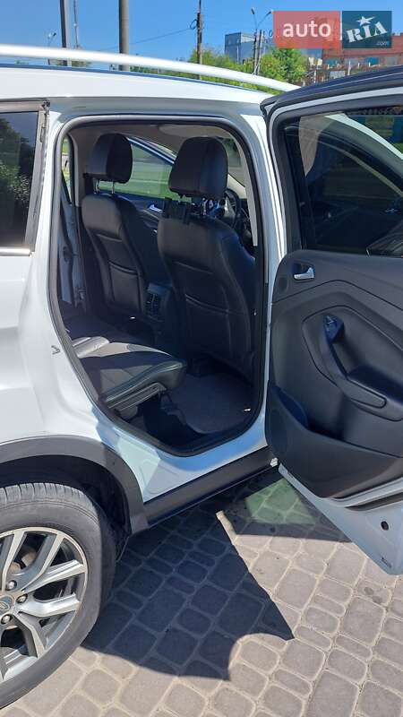 Позашляховик / Кросовер Ford Kuga 2013 в Харкові