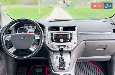 Внедорожник / Кроссовер Ford Kuga 2011 в 