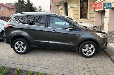 Внедорожник / Кроссовер Ford Kuga 2017 в 