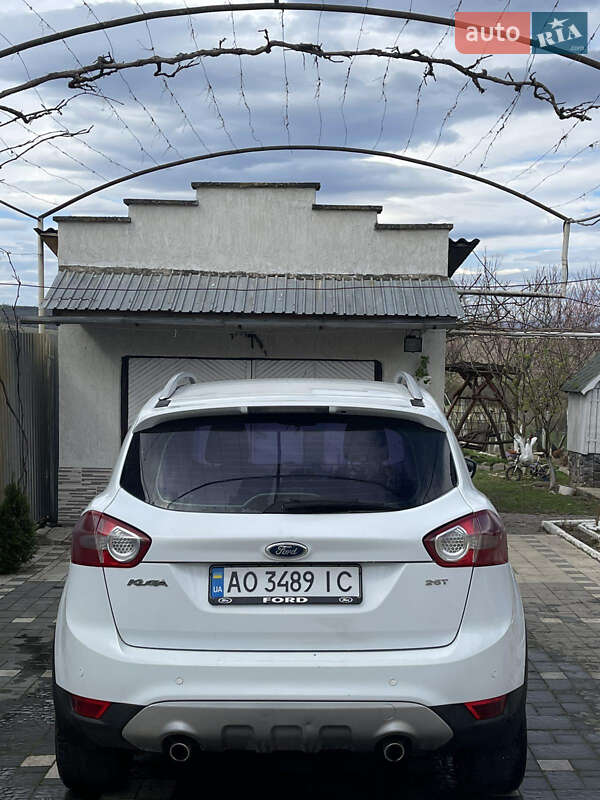 Внедорожник / Кроссовер Ford Kuga 2010 в Мукачево фото 5 Внедорожник / Кроссовер Ford Kuga 2010 в Мукачево