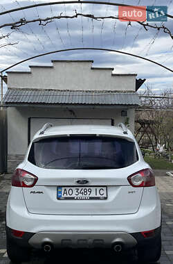 Позашляховик / Кросовер Ford Kuga 2010 в 