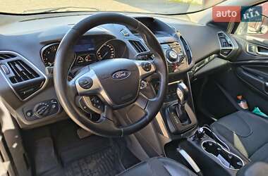 Внедорожник / Кроссовер Ford Kuga 2013 в 