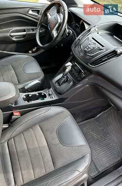 Внедорожник / Кроссовер Ford Kuga 2013 в 