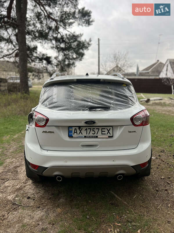 Позашляховик / Кросовер Ford Kuga 2012 в Києві