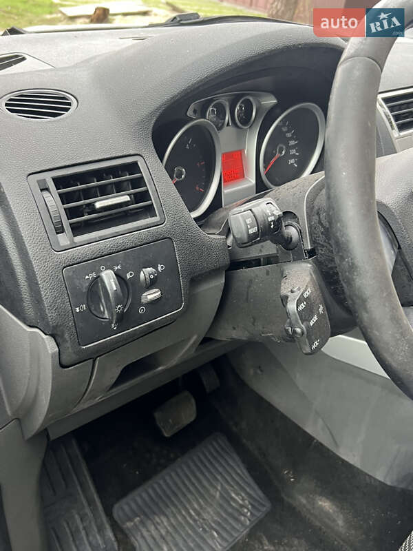 Позашляховик / Кросовер Ford Kuga 2012 в Києві