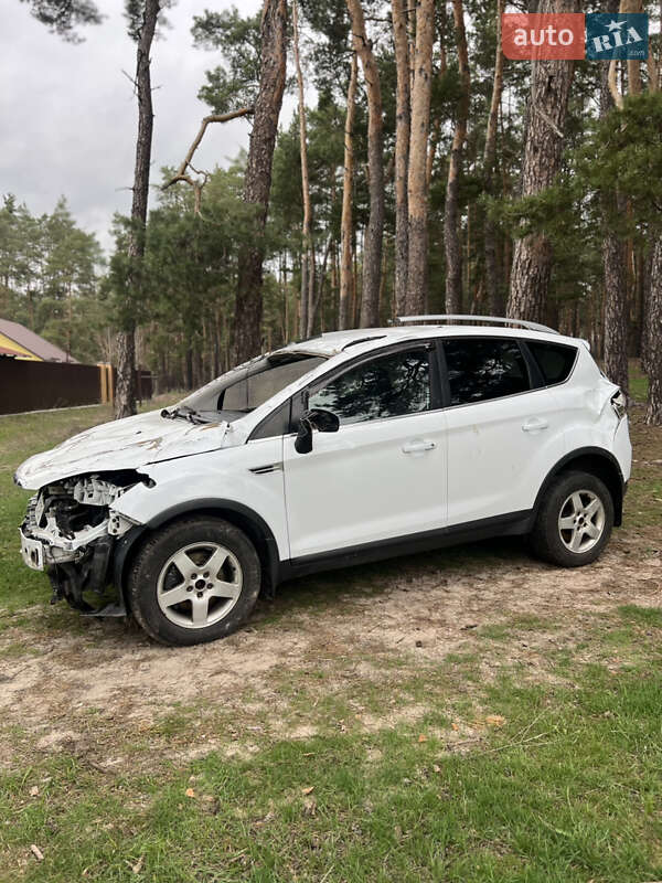 Позашляховик / Кросовер Ford Kuga 2012 в Києві