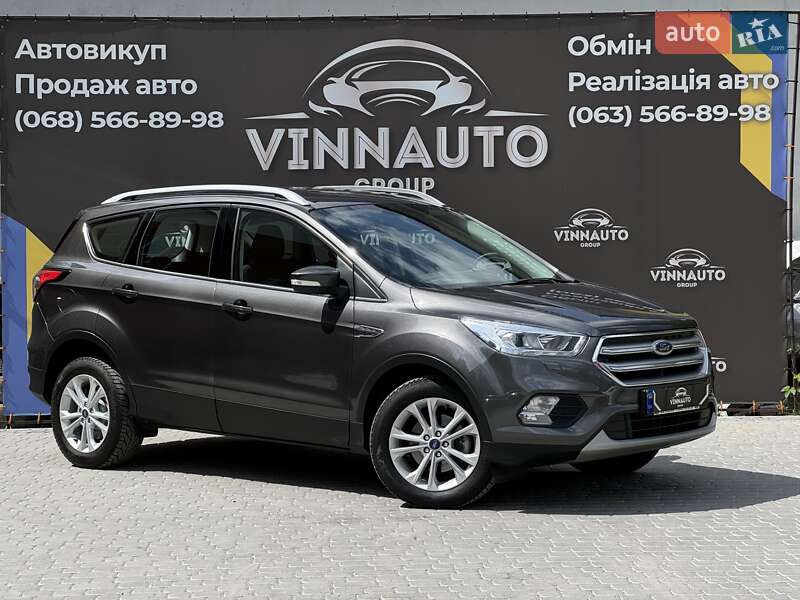 Внедорожник / Кроссовер Ford Kuga 2019 в 