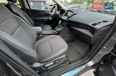 Внедорожник / Кроссовер Ford Kuga 2019 в 