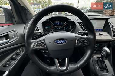 Внедорожник / Кроссовер Ford Kuga 2019 в 