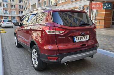 Позашляховик / Кросовер Ford Kuga 2015 в 