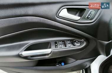 Внедорожник / Кроссовер Ford Kuga 2018 в 