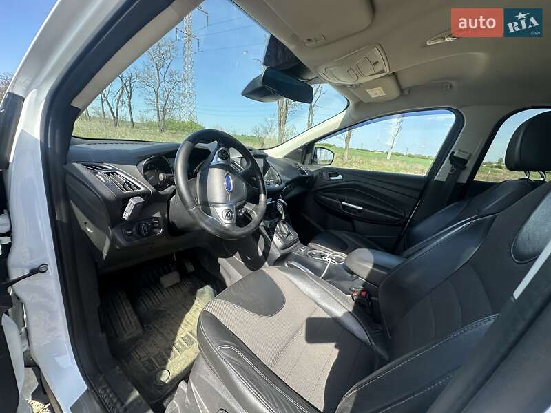 Позашляховик / Кросовер Ford Kuga 2015 в Нікополі