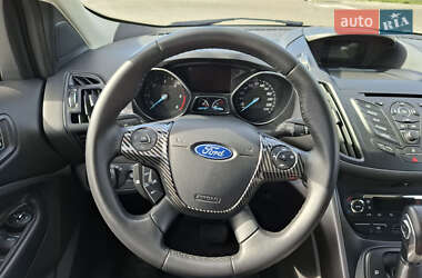 Внедорожник / Кроссовер Ford Kuga 2013 в 