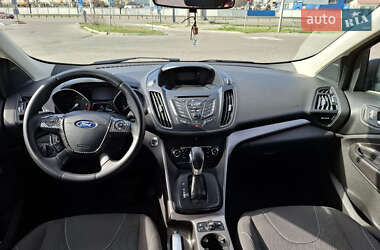 Внедорожник / Кроссовер Ford Kuga 2013 в 