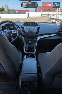 Внедорожник / Кроссовер Ford Kuga 2014 в 