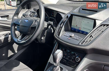 Внедорожник / Кроссовер Ford Kuga 2018 в 