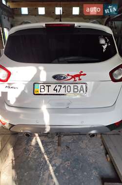 Позашляховик / Кросовер Ford Kuga 2012 в 