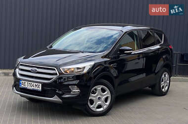 Внедорожник / Кроссовер Ford Kuga 2019 в 