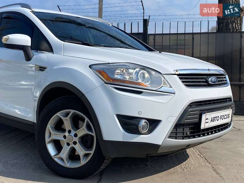 Позашляховик / Кросовер Ford Kuga 2012 в Києві