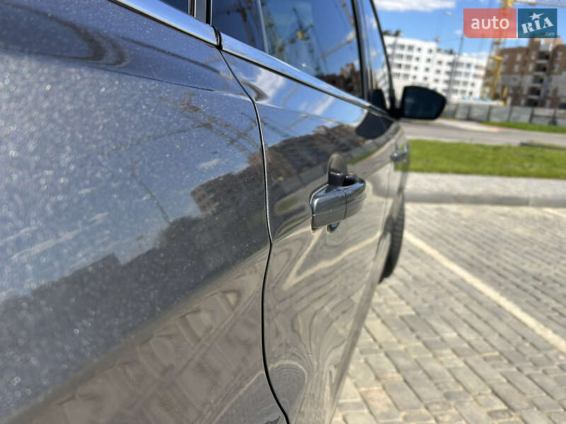 Внедорожник / Кроссовер Ford Kuga 2016 в Виннице