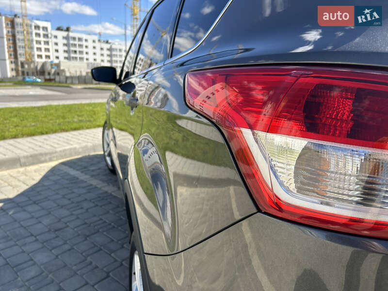 Внедорожник / Кроссовер Ford Kuga 2016 в Виннице
