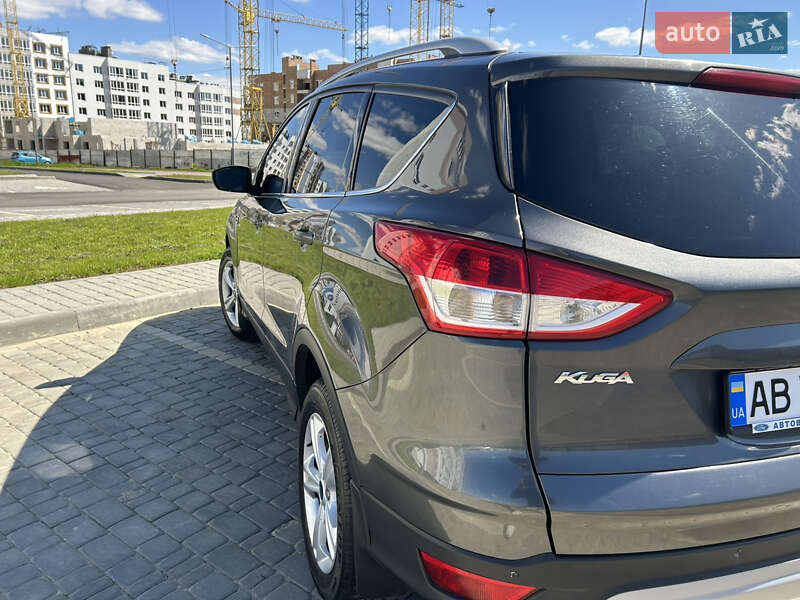 Внедорожник / Кроссовер Ford Kuga 2016 в Виннице