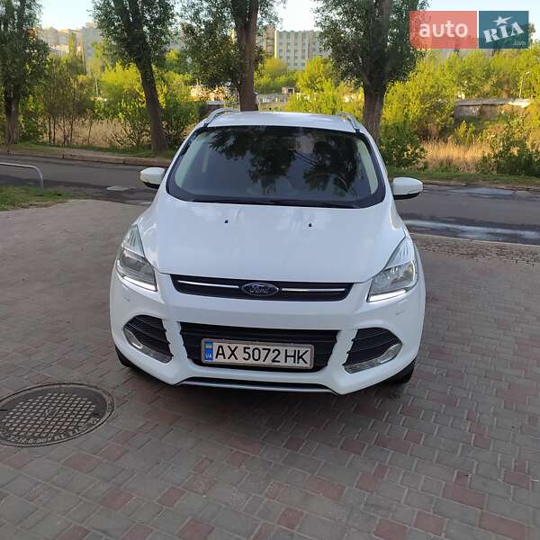 Ford Kuga 2015