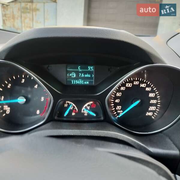 Внедорожник / Кроссовер Ford Kuga 2015 в Харькове фото 5 Внедорожник / Кроссовер Ford Kuga 2015 в Харькове