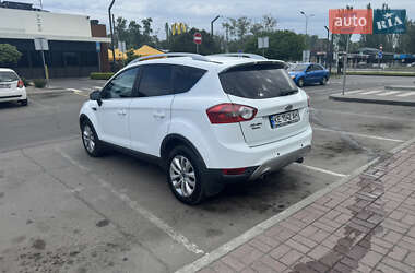 Позашляховик / Кросовер Ford Kuga 2010 в 