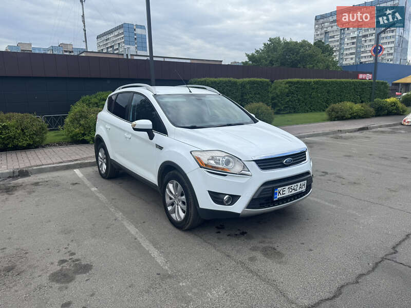 Позашляховик / Кросовер Ford Kuga 2010 в Дніпрі