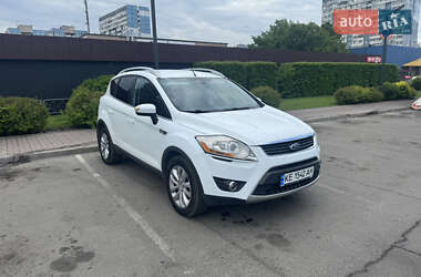 Позашляховик / Кросовер Ford Kuga 2010 в 