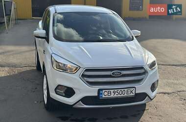 Внедорожник / Кроссовер Ford Kuga 2018 в 