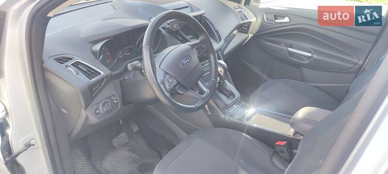 Внедорожник / Кроссовер Ford Kuga 2019 в Хмельнике фото 7 Внедорожник / Кроссовер Ford Kuga 2019 в Хмельнике