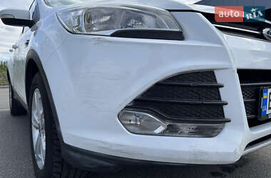 Внедорожник / Кроссовер Ford Kuga 2013 в 